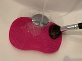 Limpiador de brochas de maquillaje tapete y brushegg de silicona, set portátil 2 Piezas Color rosa, brush cleaner